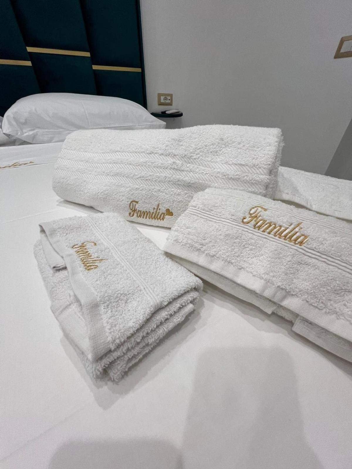 那不勒斯 Familia酒店 外观 照片